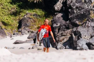 ABSURDO: Joel Vaughan consegue primeira nota 10 em Saquarema