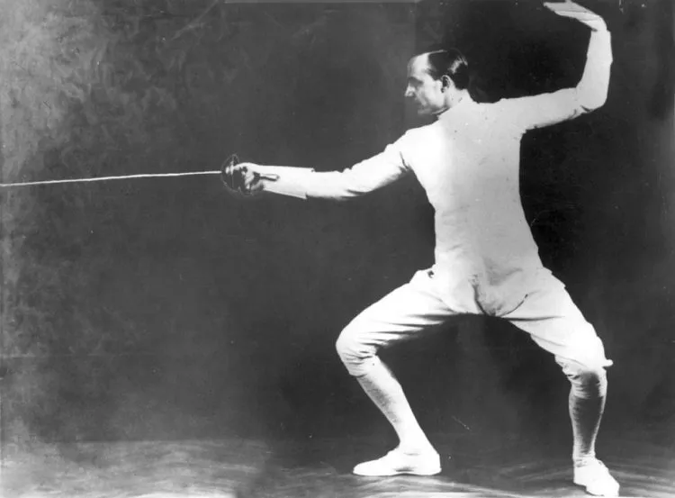 Nedo Nadi foi um dos melhores esgrimistas da história