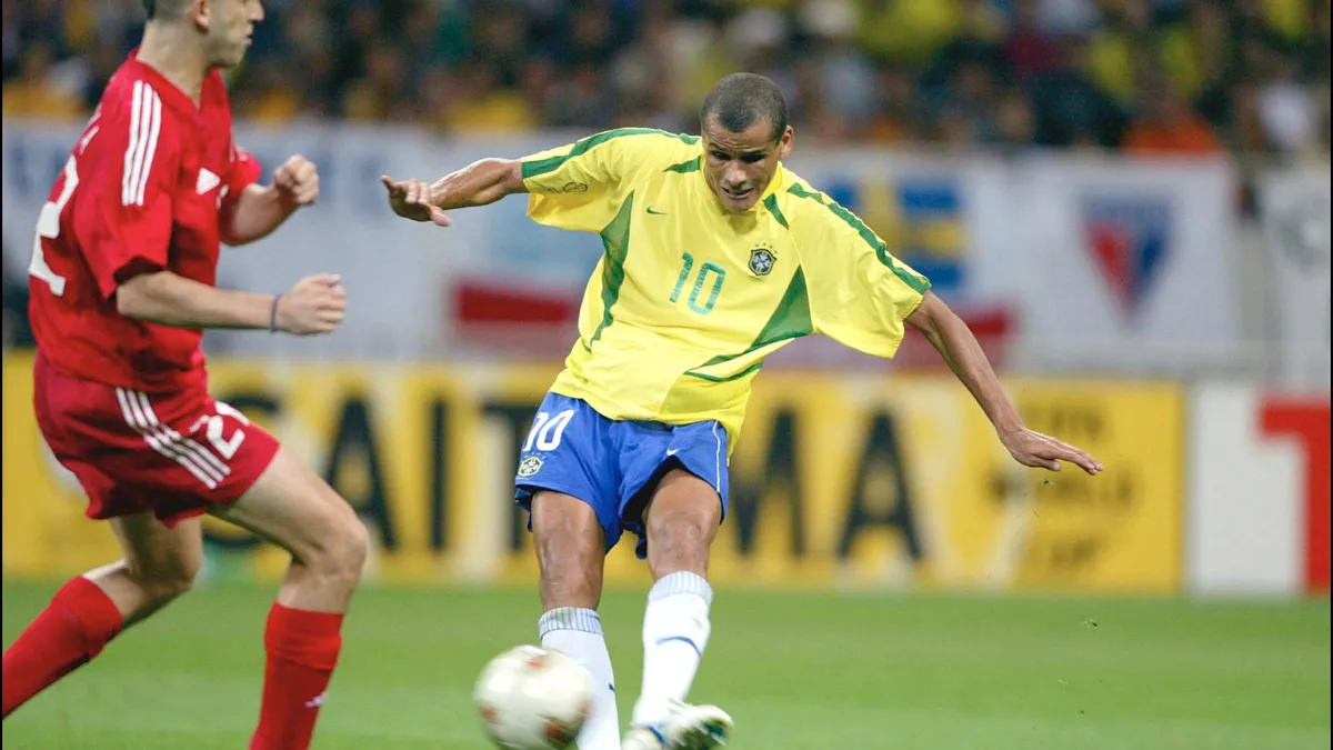 Maiores artilheiros do Santa Cruz: os 10 goleadores da hist&oacute;ria coral