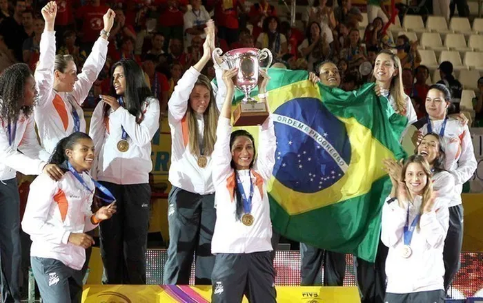 Sheilla Castro campe&atilde; mundial por Osasco