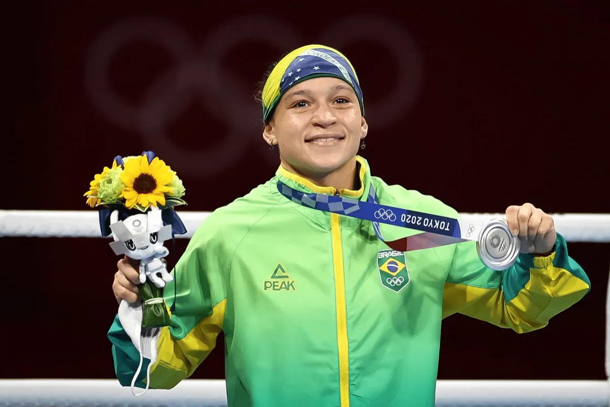 Beatriz Ferreira busca a medalha de ouro em 2024 para depois focar somente no boxe profissional