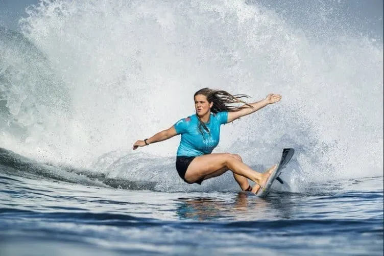 Caroline Marks as melhores surfistas do mundo