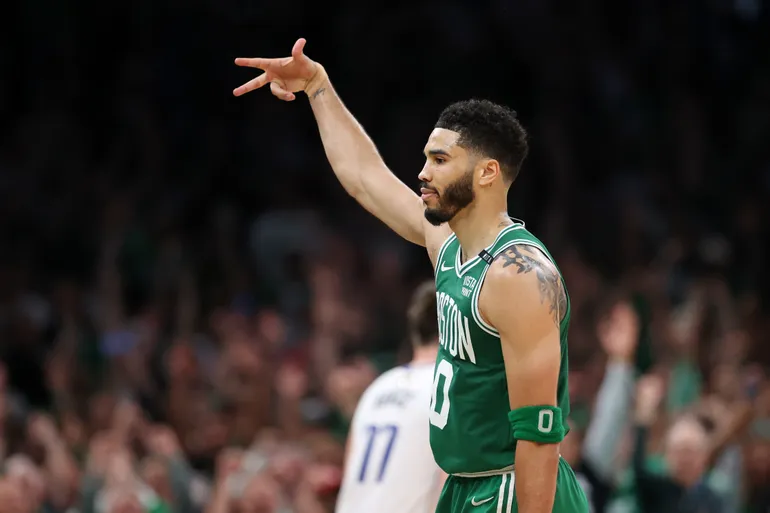 Os 10 melhores alas da NBA na história e na atualidade (2025)