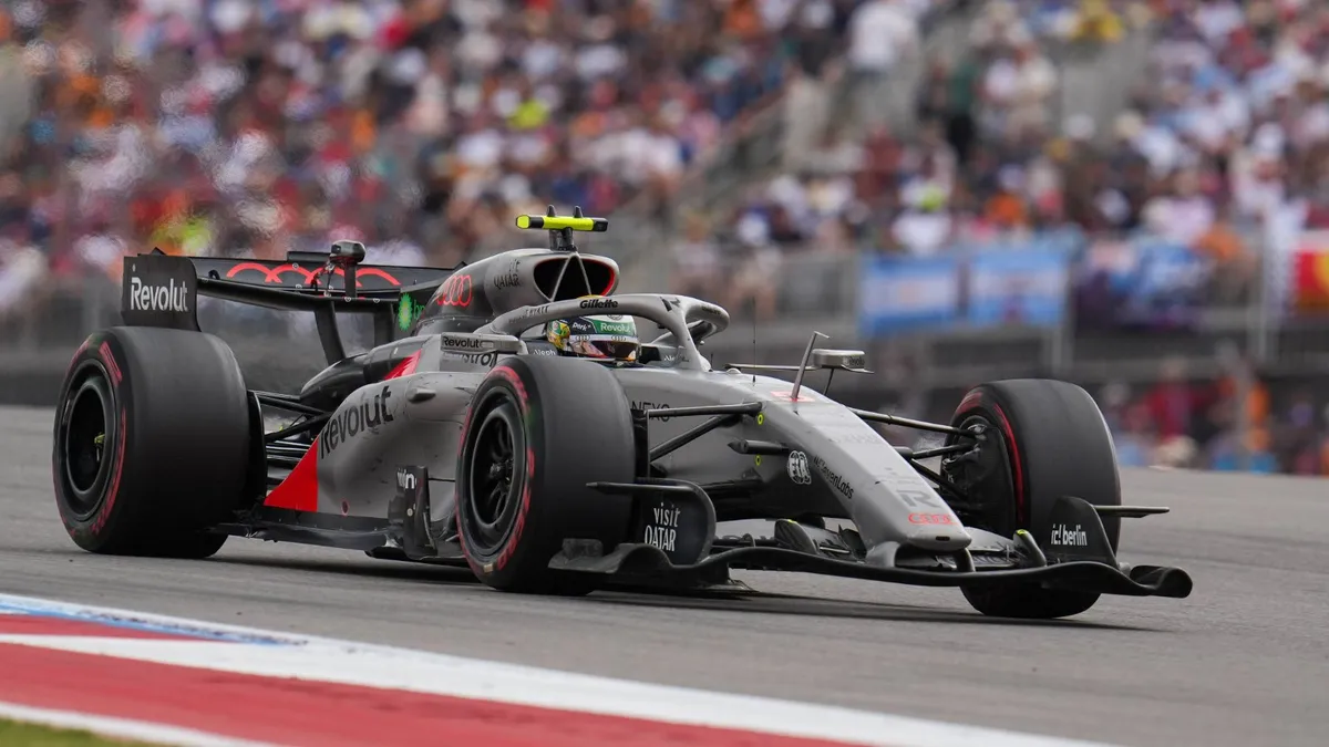 Bortoleto larga em &uacute;ltimo e termina em 13&ordm; no GP dos EUA; Antonelli vence e chega perto do t&iacute;tulo
