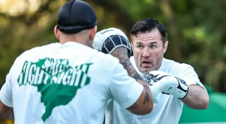 Chael Sonnen manda recado para Anderson Silva: “Como se ele pudesse confiar em mim…”