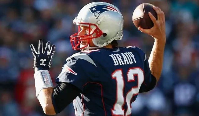 Tom Brady quarterback de futebol americano