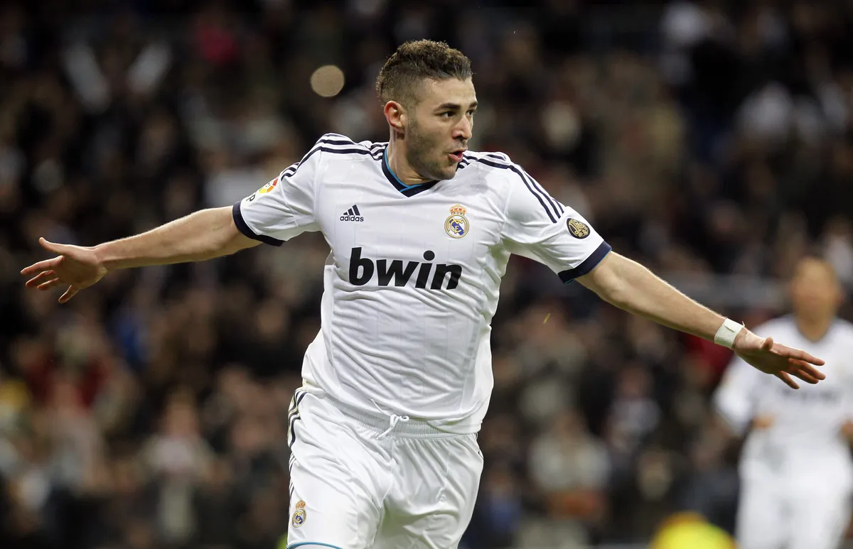 As 10 camisas mais bonitas do Real Madrid na história [2024]