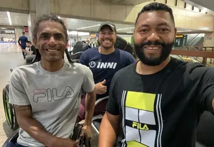 Tenistas brasileiros desembarcam no Brasil após terror em Israel