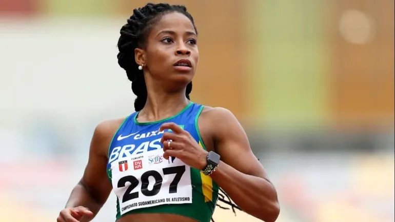 Brasileira sofre e não avança no mundial de atletismo
