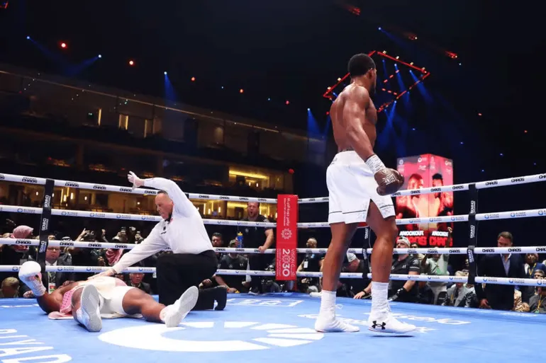 (Vídeo) Veja o nocaute espetacular de Anthony Joshua em Francis Ngannou no boxe