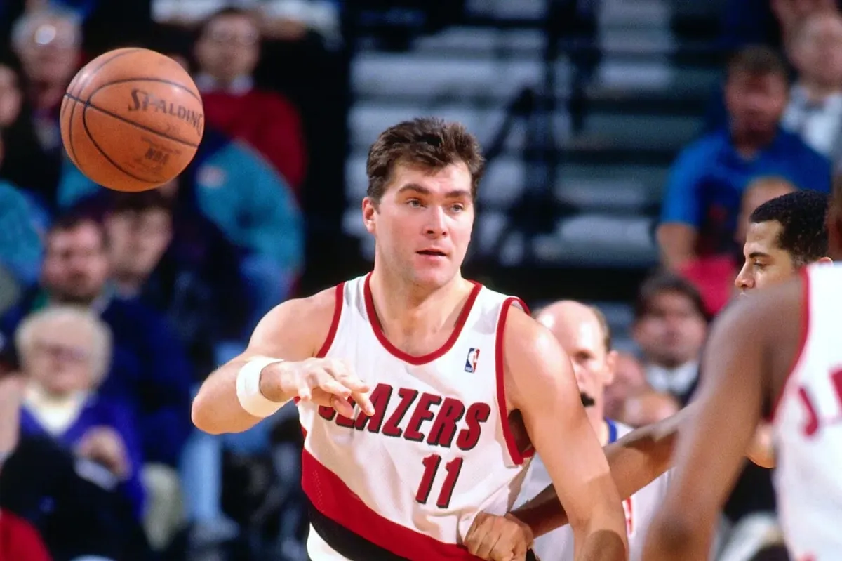 Os 15 melhores jogadores estrangeiros da hist&oacute;ria da NBA [2024]