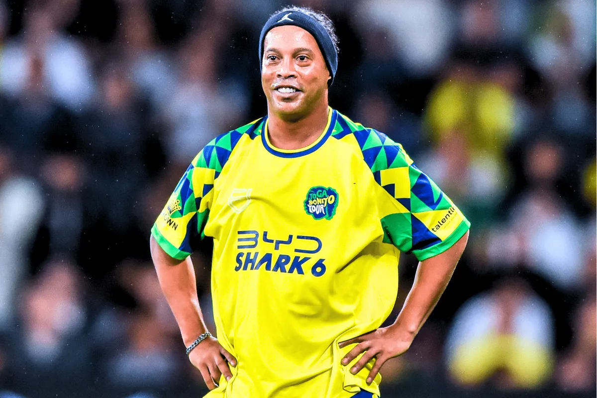 Ronaldinho Ga&uacute;cho (2026): times, t&iacute;tulos, gols e pr&ecirc;mios individuais
