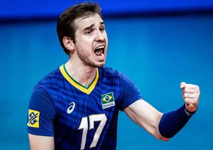 Thales Hoss alvo de críticas da torcida, é destaque em lista da VNL