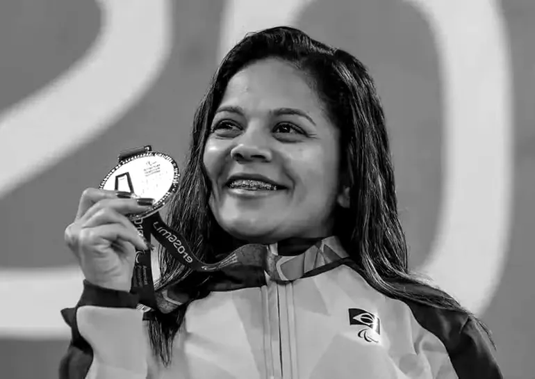Atleta medalhista olímpica morre aos 37 anos