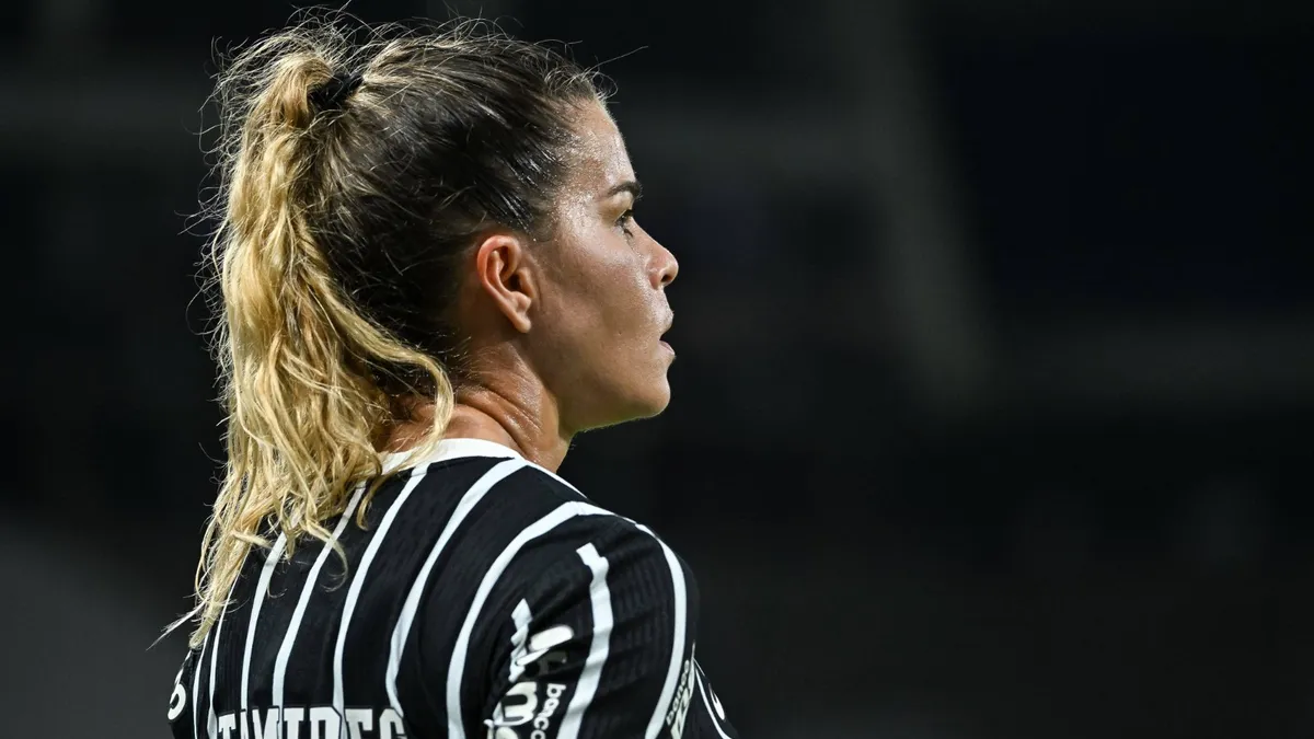 Tamires: a hist&oacute;ria da capit&atilde; do Corinthians que resistiu a les&atilde;o e voltou &agrave; Sele&ccedil;&atilde;o