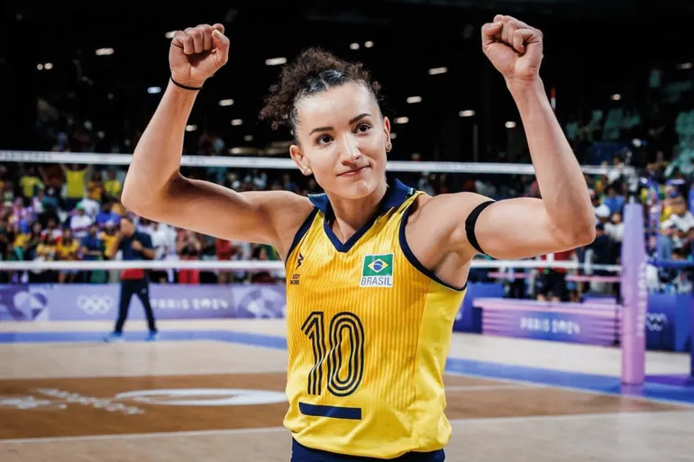 Gabi em a&ccedil;&atilde;o pela Sele&ccedil;&atilde;o Brasileira (Volleyball World)
