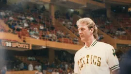 Larry Bird: hist&oacute;ria, t&iacute;tulos e estat&iacute;sticas da lenda do Celtics