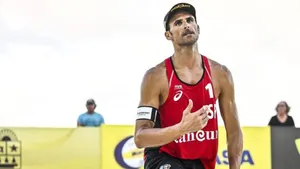 Atleta mexicano se aproxima de bater recorde e escrever o nome na história do vôlei de praia