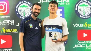 Da quadra ao pódio: atleta de vôlei do Paraná brilha nos Jogos da Juventude