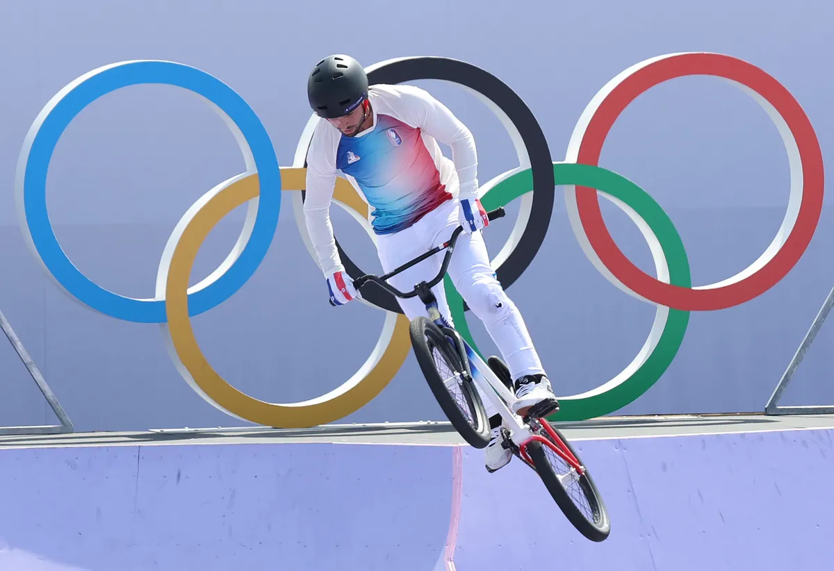 Anthony Jeanjean em a&ccedil;&atilde;o nas Olimp&iacute;adas de Paris 2024 (Iconsport)