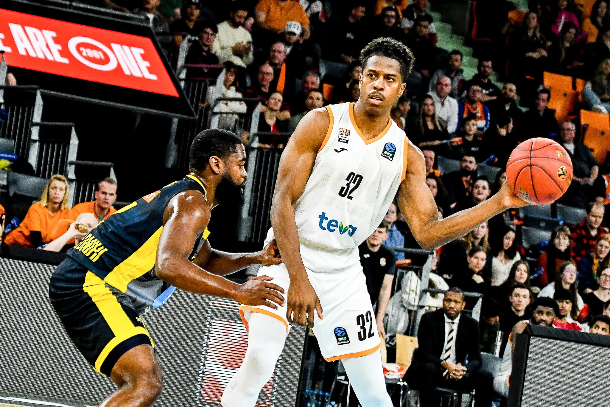 Melhores jogadores de basquete do Brasil na história e na atualidade [2024]