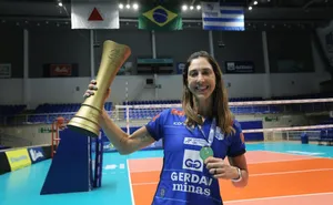 Carol Gattaz aponta favoritos na Superliga 2023/24