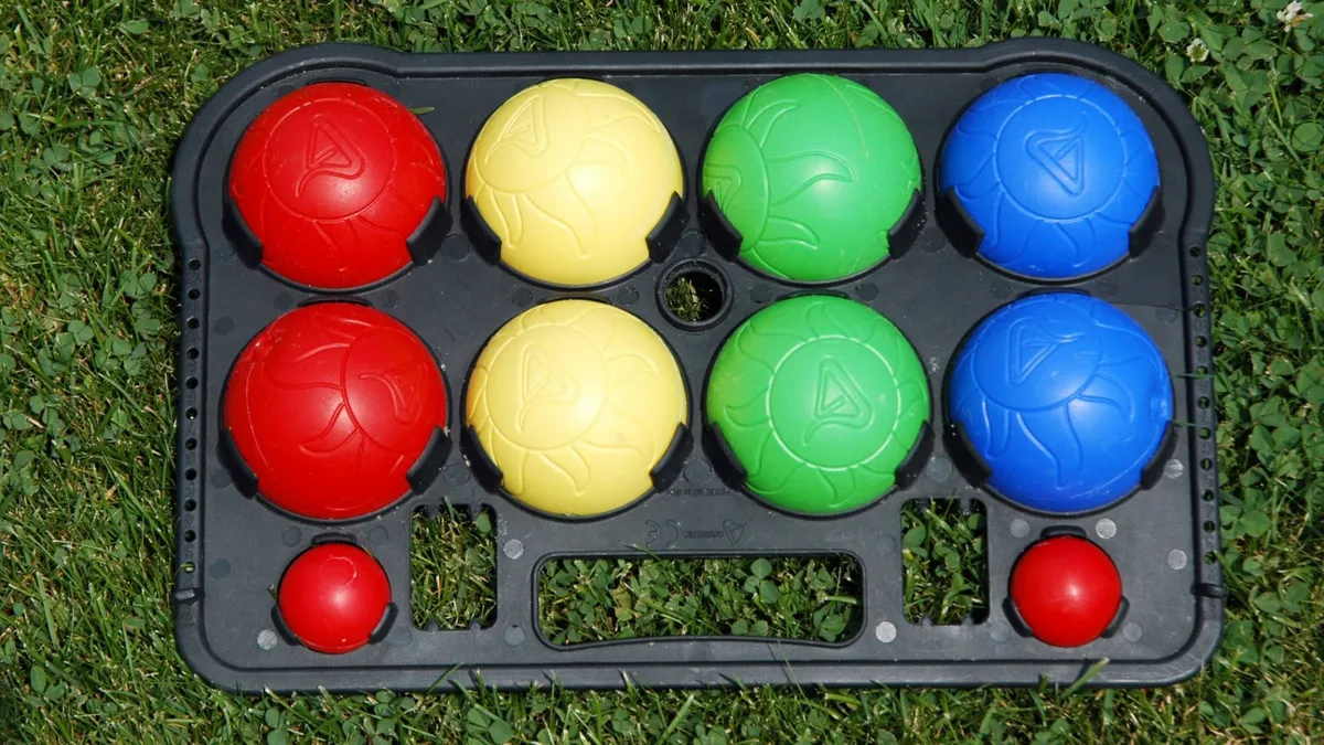 Regras da bocha: bocha tradicional e bocha paral&iacute;mpica