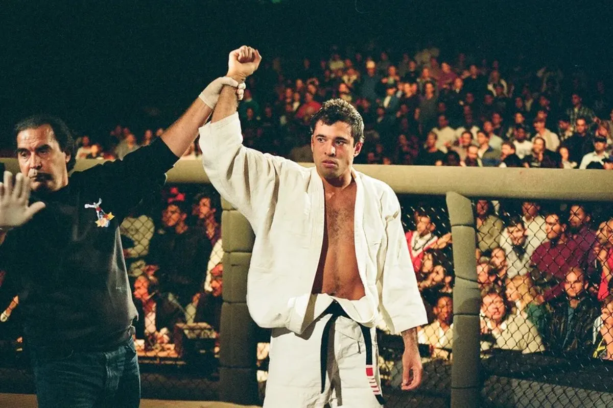 Tudo sobre MMA e UFC ([auto_last_update format="Y" before=""]): história, regras e grandes lutadores