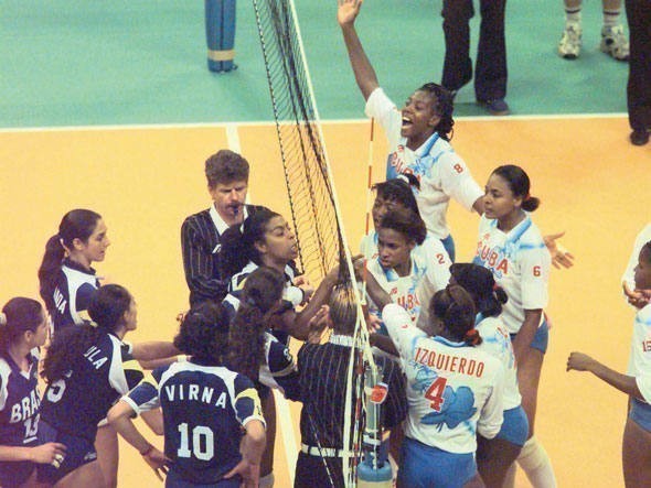 Cuba e Brasil rivalidade no vôlei feminino na década de 1990