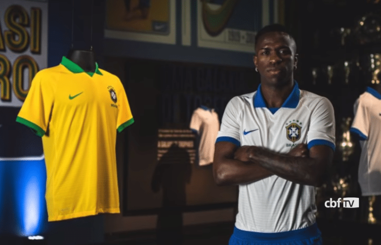 Camisa branca do Brasil