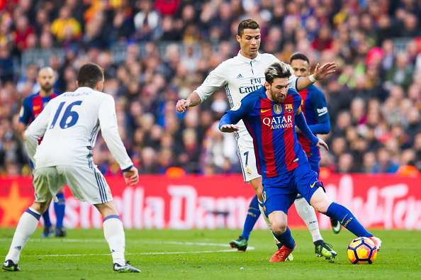 Messi e Cristiano Ronaldo futebol de campo