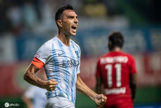 Eran Zahavi maior artilheiro de uma edição do Campeonato Chinês