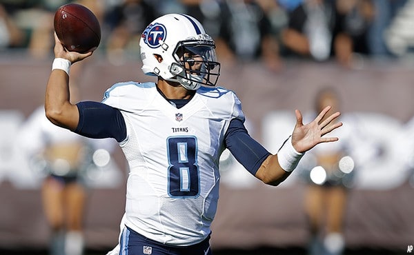 Mrcus Mariota quarterback do Tennessee Titans