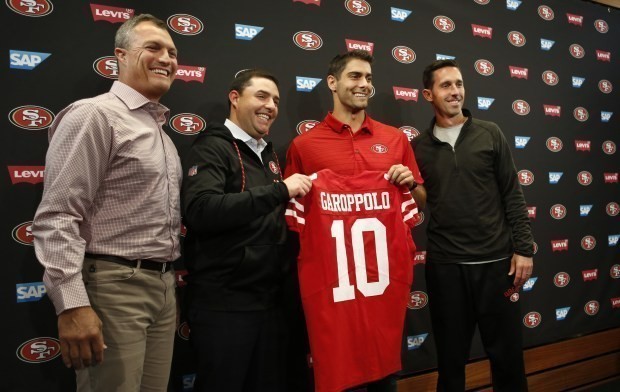 Jimmy Garoppolo apresentado pelo San Francisco 49ers