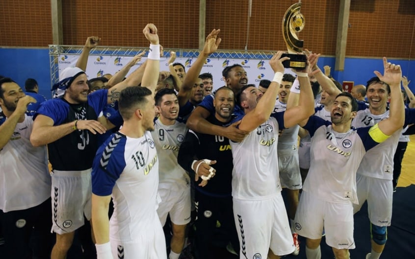 Pinheiros é octocampeão da Liga Nacional de Handebol Masculino