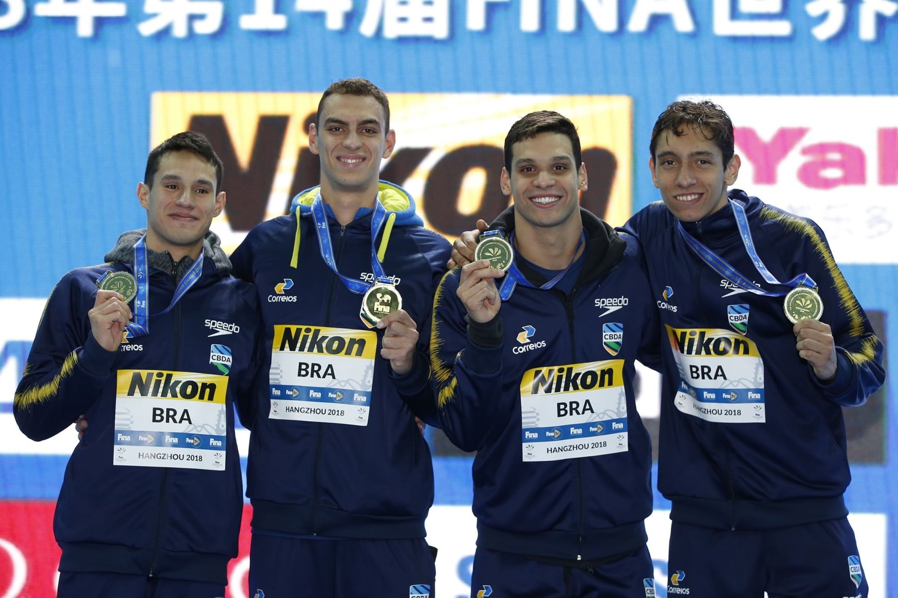 Brasil campeão no revezamento 4 x 200 metros livre no Mundial de Piscina Curta de 2018