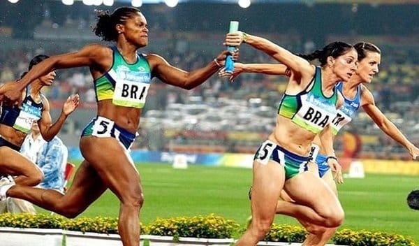 Revezamento 4x100 atletismo