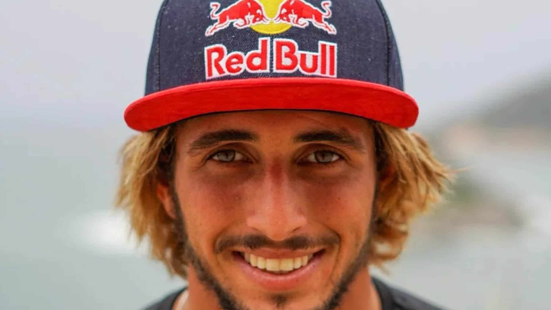 como lucas chumbo começou a surfar