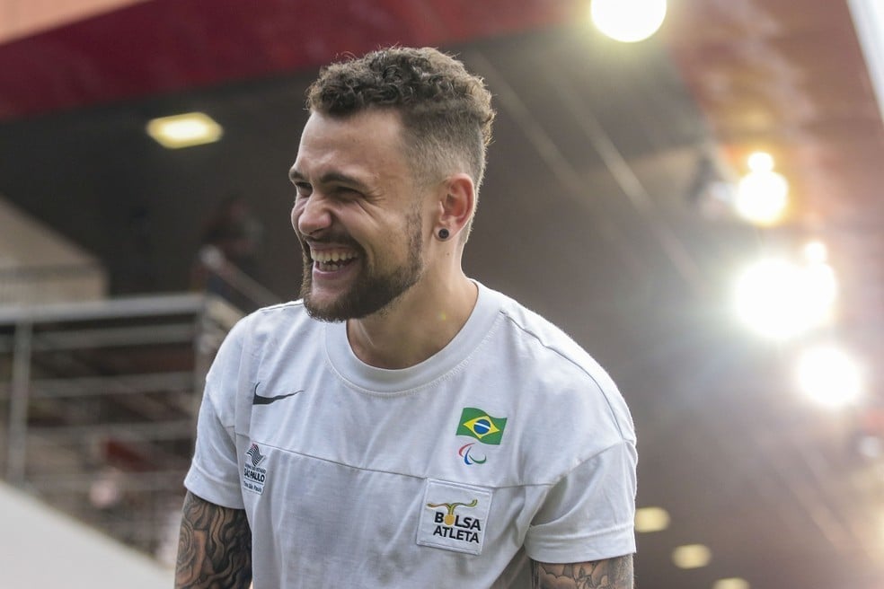 História do atleta paralímpico Vinícius Rodrigues