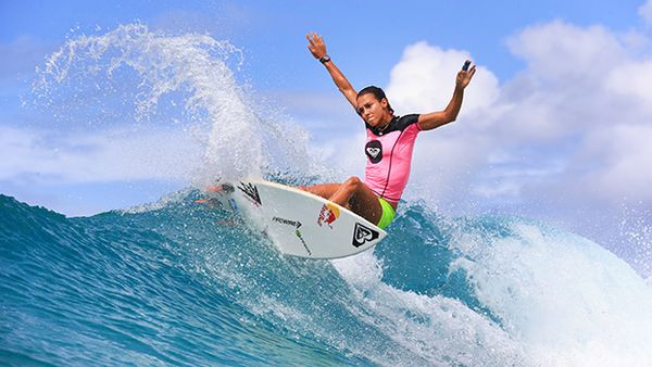 Sally Fitzgibbons as melhores surfistas do mundo na atualidade