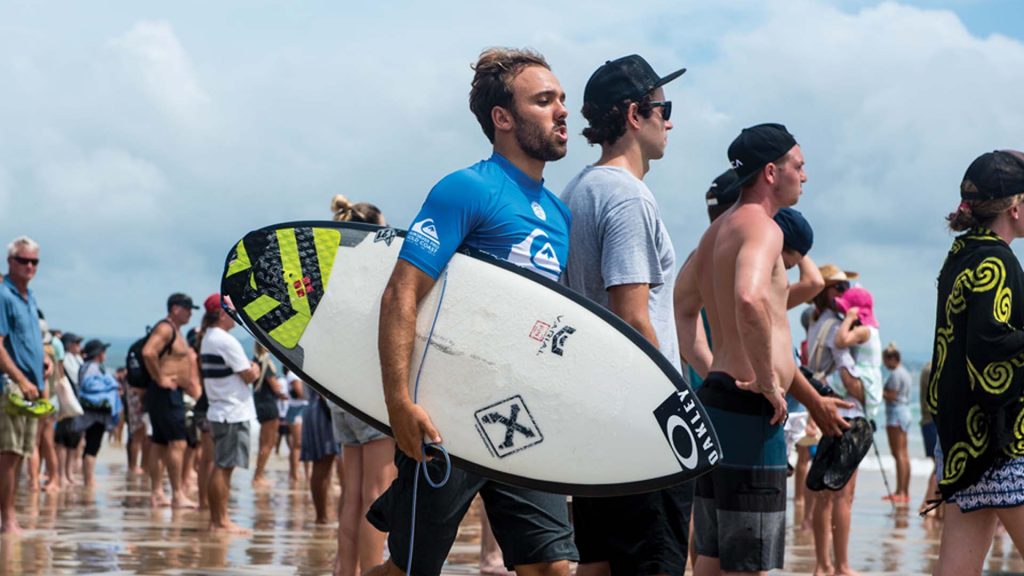 surfistas brasileiros caio ibelli