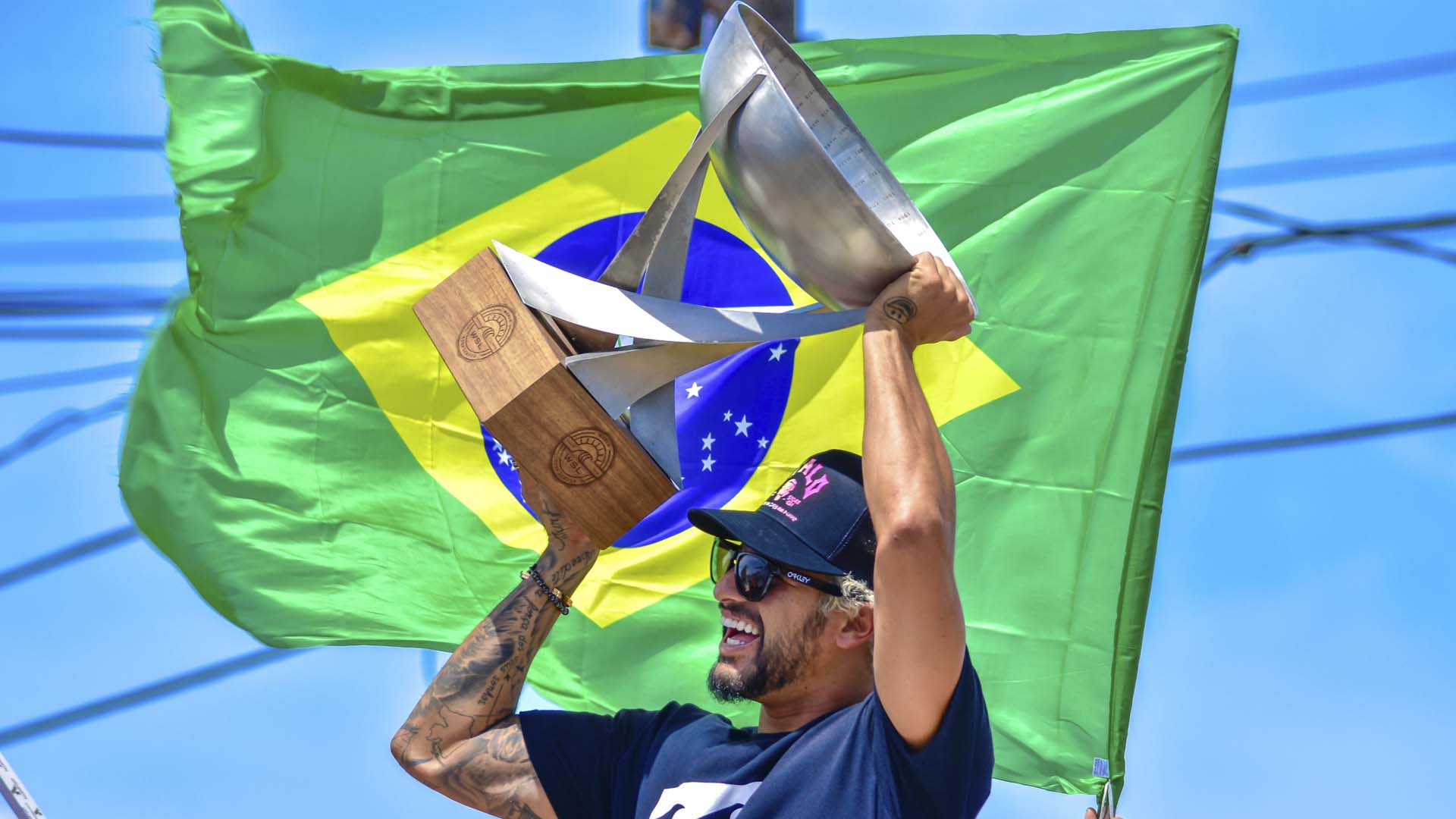 surfistas brasileiros italo ferreira
