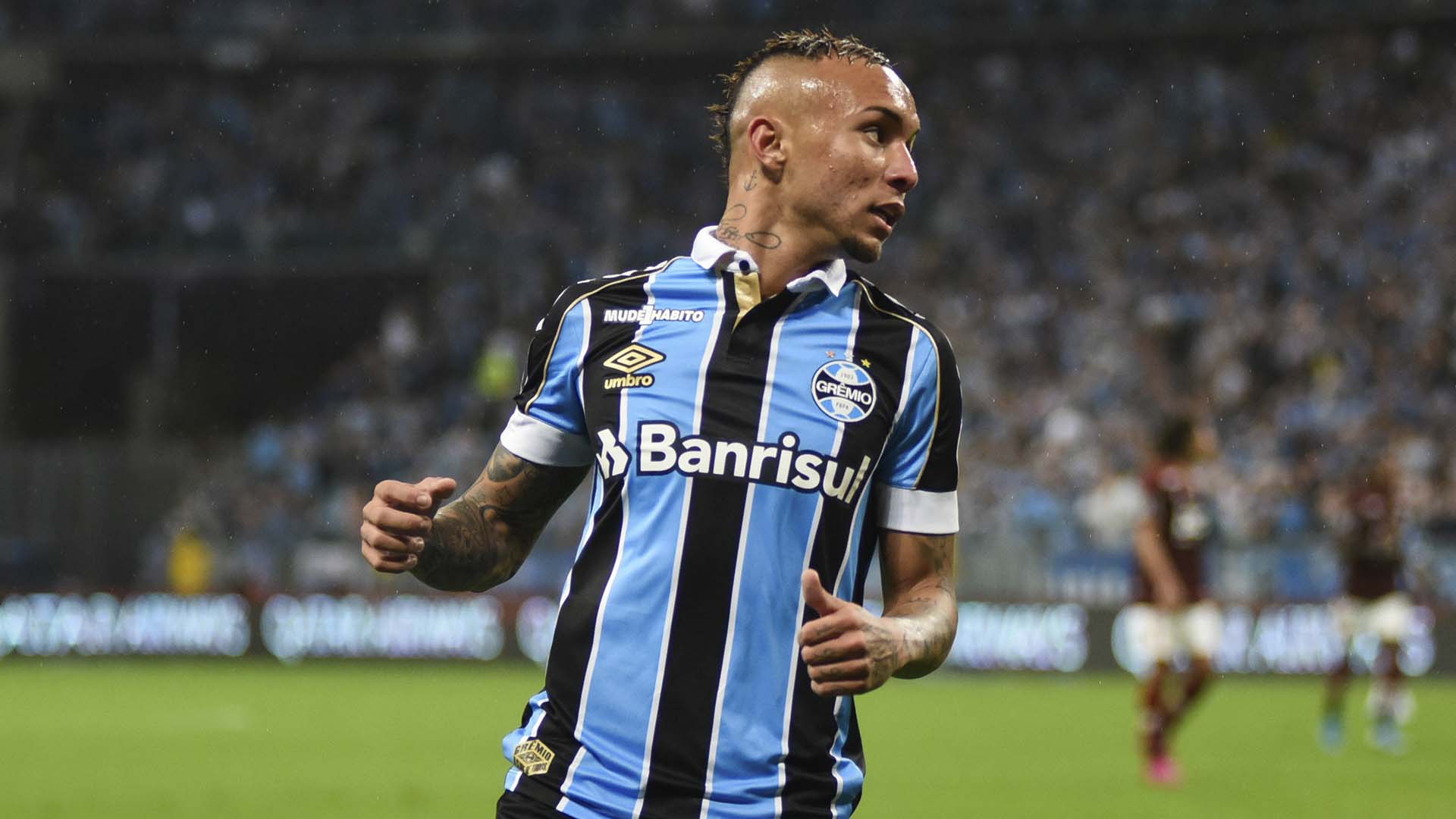 melhores atacantes do brasil everton gremio