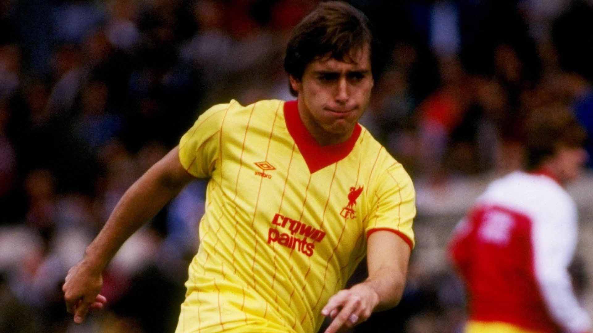 uniformes mais bonitos do liverpool