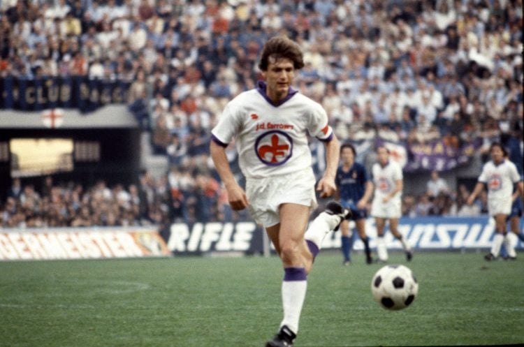 Giancarlo Antognoni durante jogo da Fiorentina