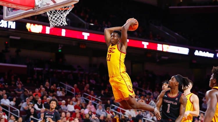 Okongwu em atuação na NCAA