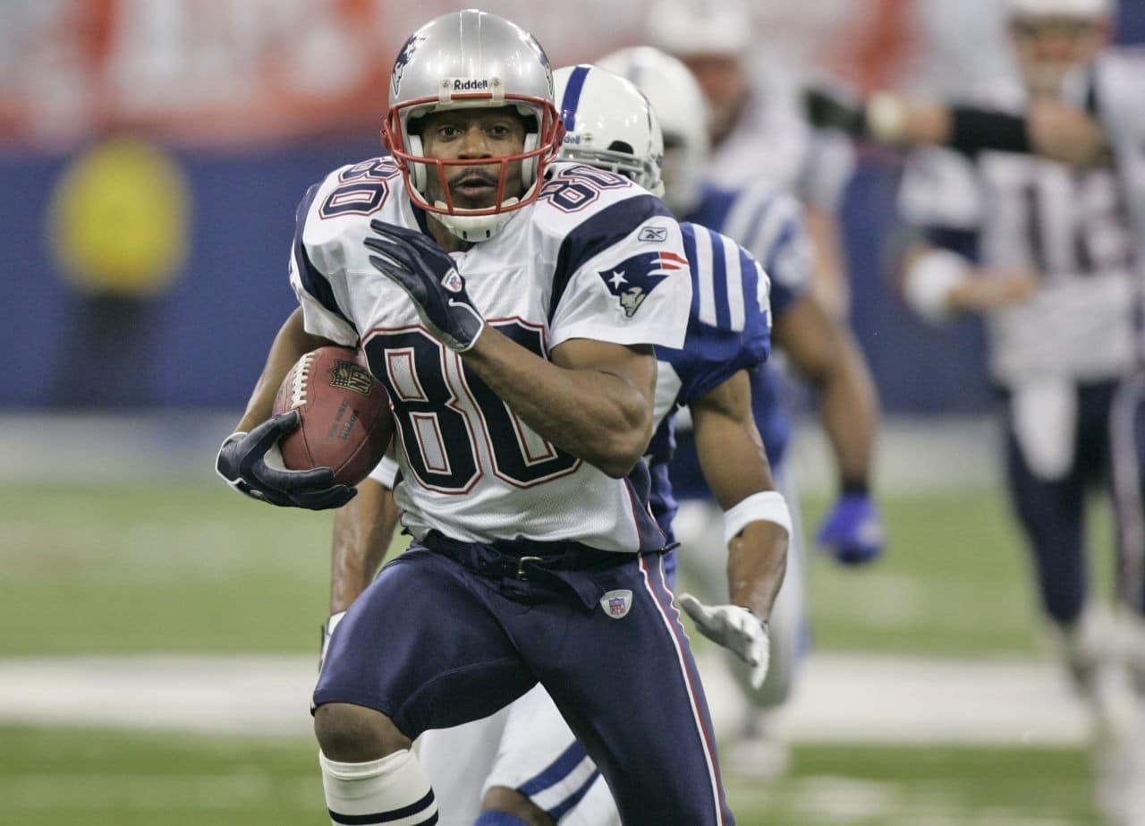 Troy Brown durante jogo do New England Patriots