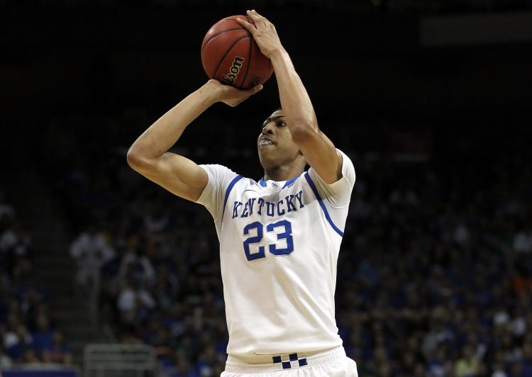 Anthony Davis em atuação na NCAA