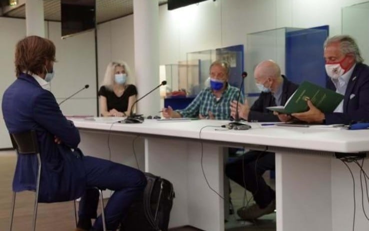 Pirlo durante exame na academia italiana de treinadores de futebol