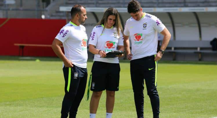 Emily Lima durante treino da Seleção Brasileira